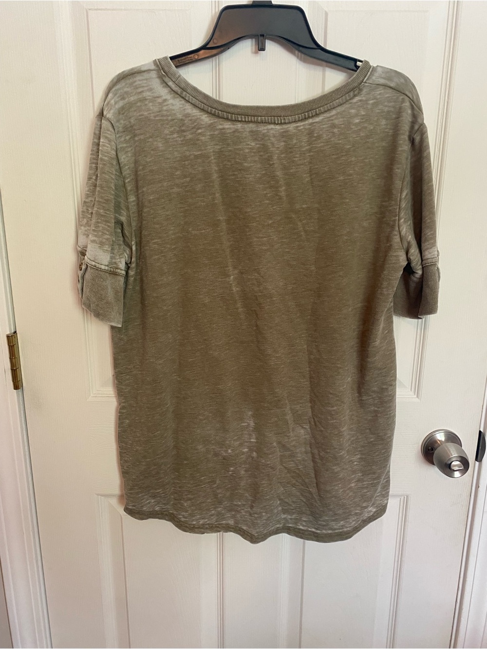 Jane + DeLancey Lightweight Olive Pullover Tee - Picture 3 of 4